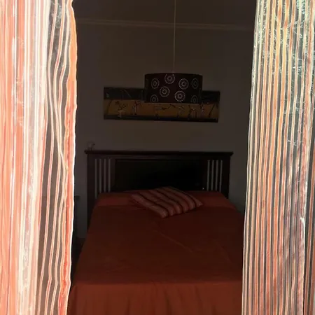 Residencial Cabodeiro Apartment *